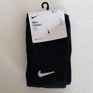 Nike Black Classic Cushioned Soccer Socks youth size 5Y-7Y NWT 1 set